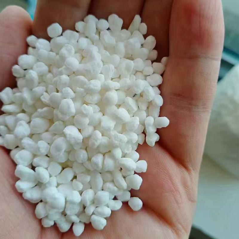 Fertilizante granulado de cloruro de amonio